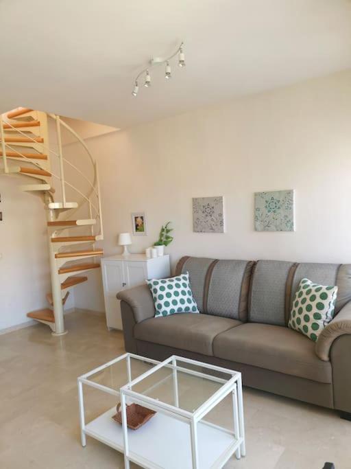 Atico Fresco Y Luminoso Con Aparcamiento Privado Appartement Nerja Buitenkant foto