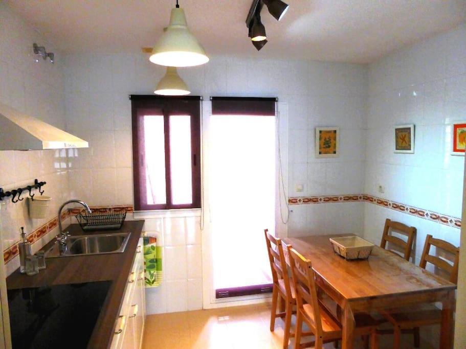 Atico Fresco Y Luminoso Con Aparcamiento Privado Appartement Nerja Buitenkant foto