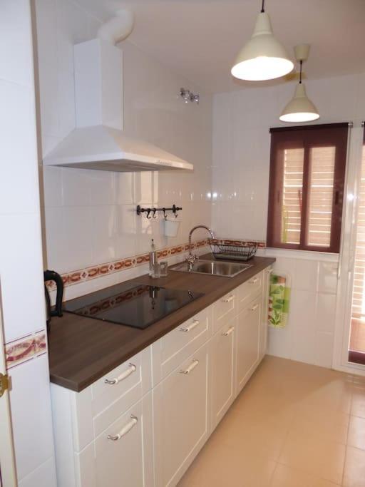 Atico Fresco Y Luminoso Con Aparcamiento Privado Appartement Nerja Buitenkant foto