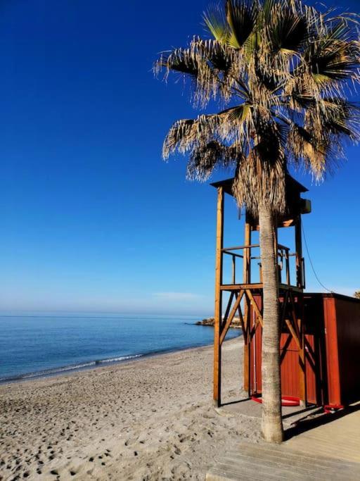 Atico Fresco Y Luminoso Con Aparcamiento Privado Appartement Nerja Buitenkant foto