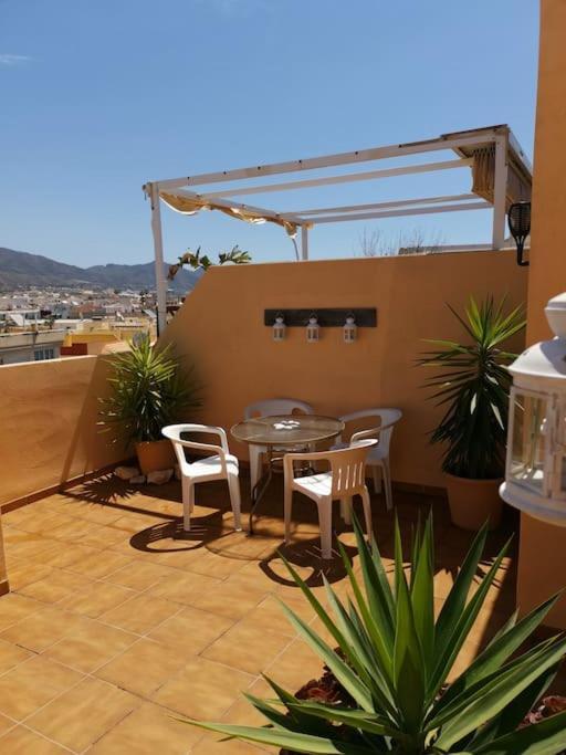 Atico Fresco Y Luminoso Con Aparcamiento Privado Appartement Nerja Buitenkant foto